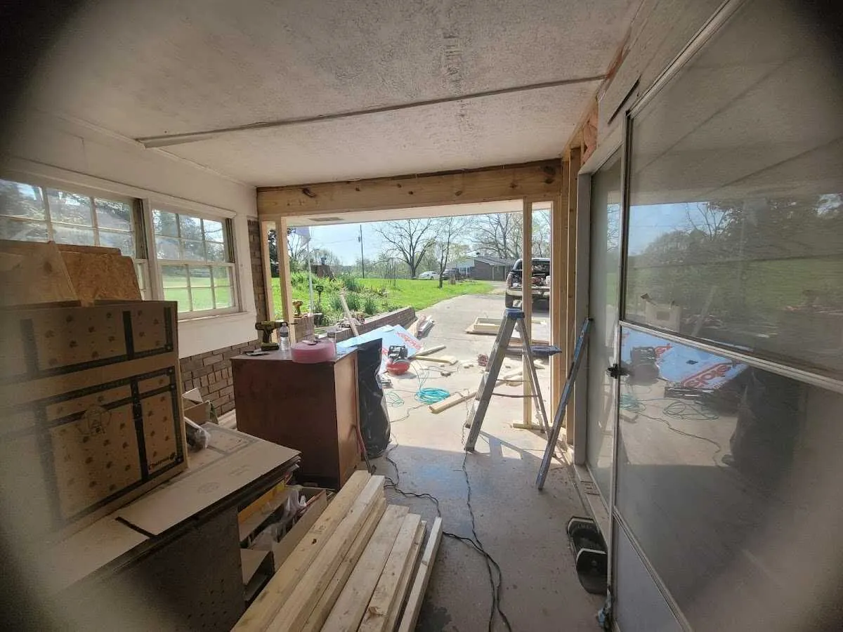 Air movers and dehumidifier for Water Mitigation Services in Harris